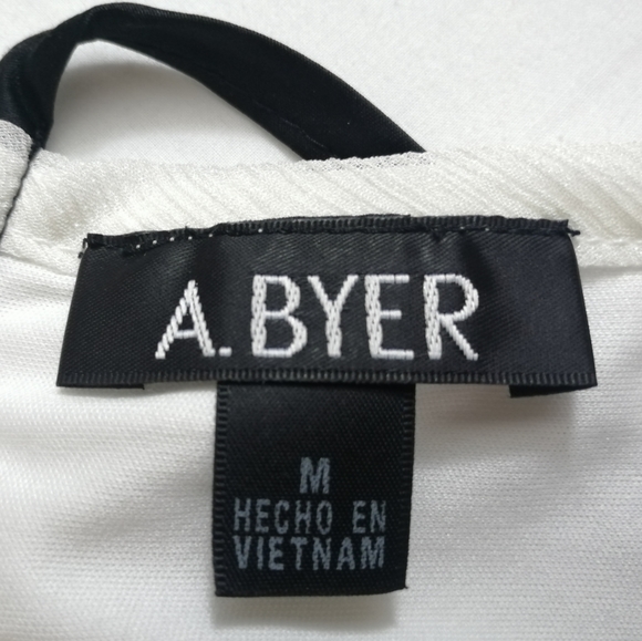 Never worn halter-neck top - Picture 5 of 6